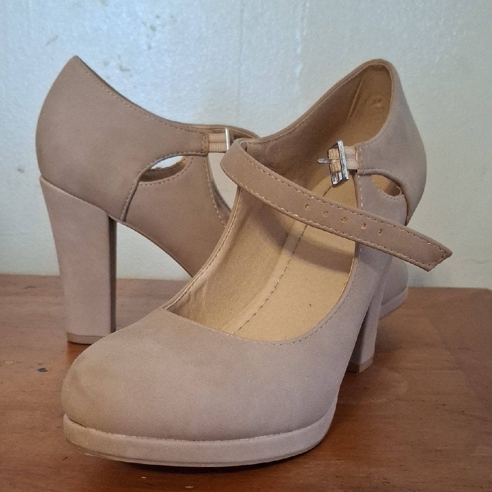 Elegant Tan Mary Jane Heels
